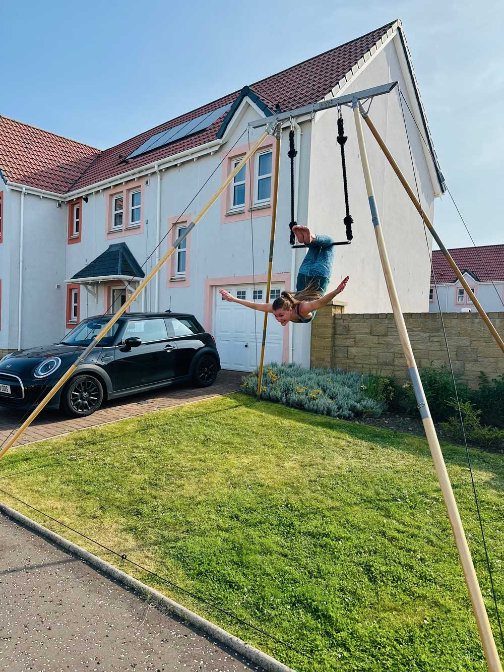 Debbie demos the Air Frame with some aerial moves outside in her garden